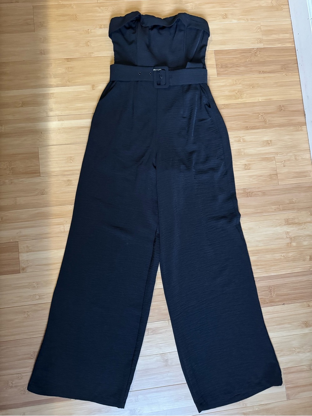 Strapless Black Wide-Leg Jumpsuit with Belt